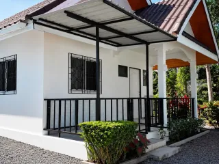 Villa zum Kauf mit 6 Zimmer in Mueang Phuket, Phuket