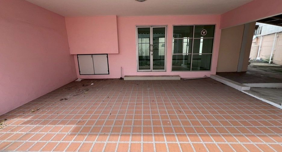 Casa adosada en venta de 4 habitaciones en Chatuchak, Bangkok