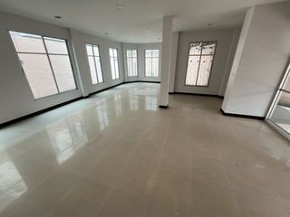 Casa adosada en venta de 4 habitaciones en Chatuchak, Bangkok