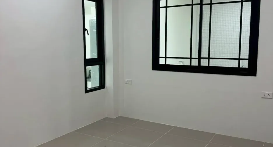 À vendre 3 chambres maison de ville à Mueang Phuket, Phuket