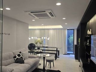 Casa en venta de 3 habitaciones en Lat Phrao, Bangkok