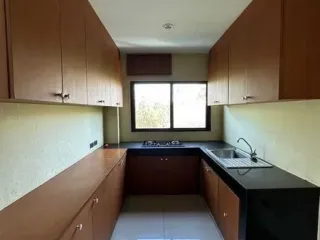 For rent 3 bedrooms office in Mueang Samut Prakan, Samut Prakan