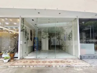 Gewerbefläche zur Miete in Khlong Toei, Bangkok