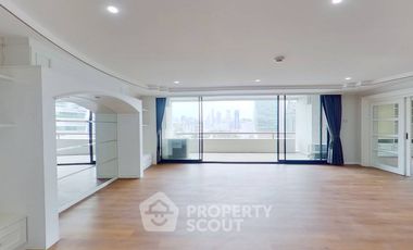 Wohnung zur Miete und zum Kauf mit 3 Zimmer in Pathum Wan, Bangkok