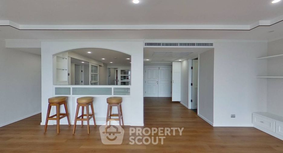 Wohnung zur Miete und zum Kauf mit 3 Zimmer in Pathum Wan, Bangkok