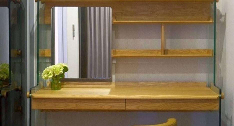 For sale 3 bedrooms condo in Khlong Toei, Bangkok