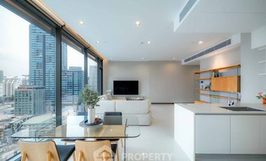 For sale 3 bedrooms condo in Khlong Toei, Bangkok
