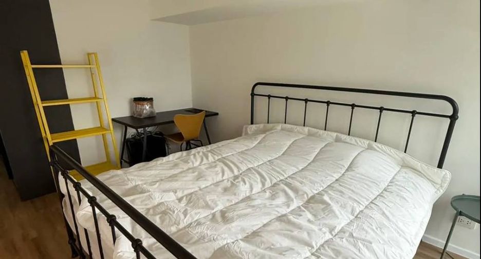 For sale 1 bed condo in Sathon, Bangkok