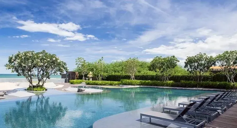 À vendre et à louer 2 chambres condo à Cha Am, Phetchaburi