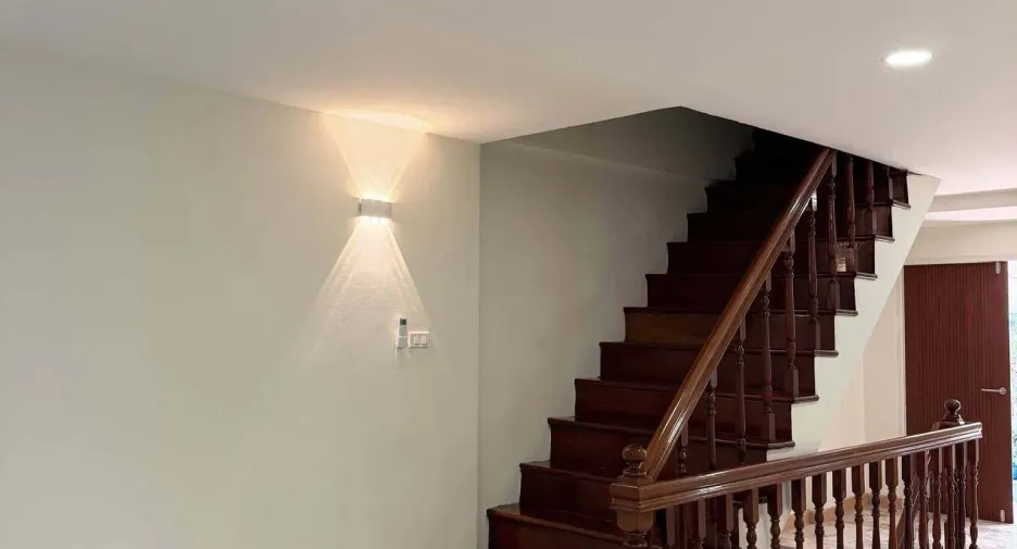 For rent 4 bedrooms house in Sathon, Bangkok