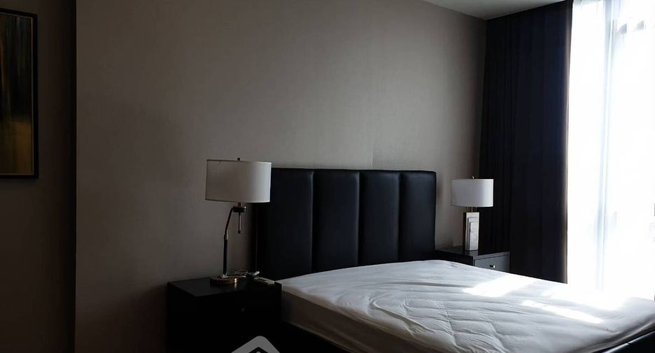 For rent 2 bedrooms condo in Watthana, Bangkok
