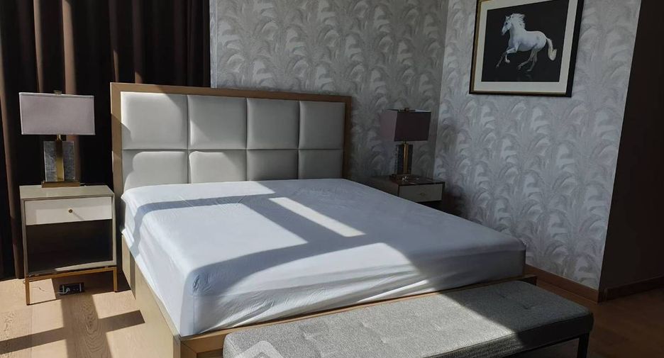 For rent 2 bedrooms condo in Watthana, Bangkok