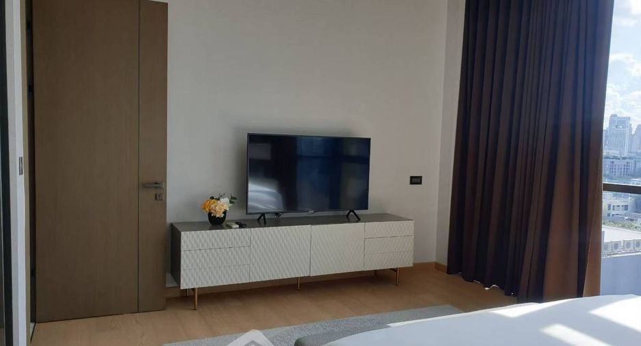 For rent 2 bedrooms condo in Watthana, Bangkok
