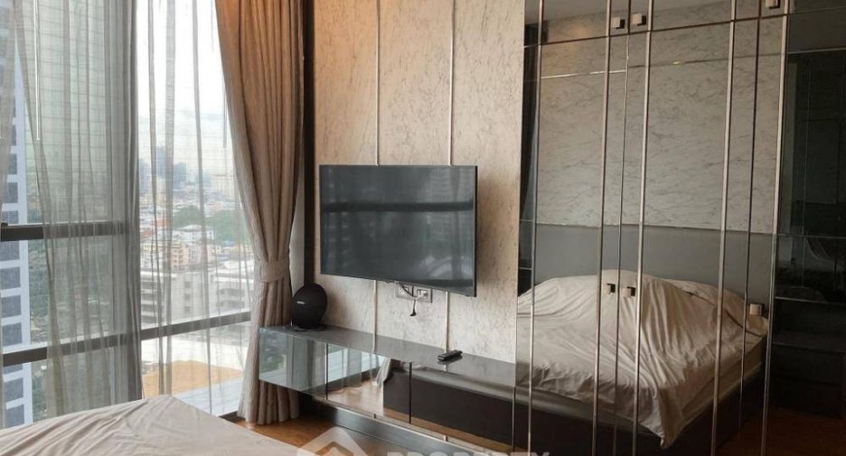 For sale 1 Beds condo in Sathon, Bangkok