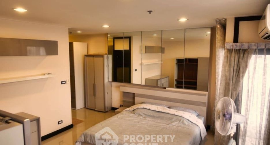 For sale 2 bedrooms condo in Ratchathewi, Bangkok