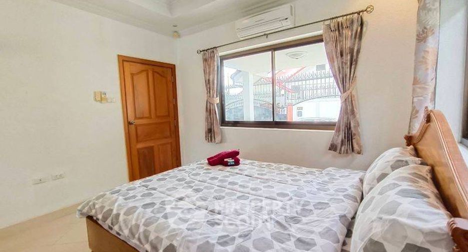 À louer et à vendre 3 chambres maison à Jomtien, Pattaya