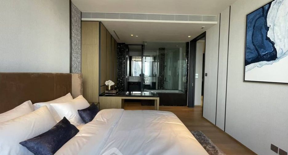 For sale 1 bed condo in Khlong Toei, Bangkok