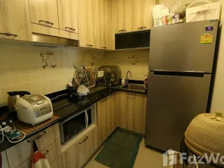 Casa adosada en venta de 3 habitaciones en Phra Khanong, Bangkok