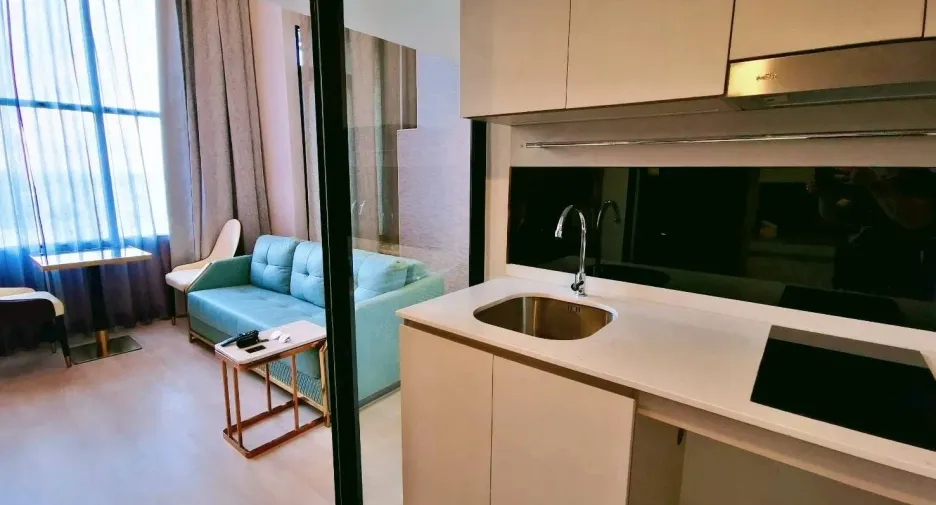 Condo en alquiler y en venta de 1 habitaciones en Sathon, Bangkok