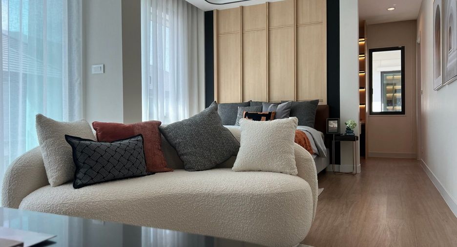 Casa en venta de 4 habitaciones en Bang Phli, Samut Prakan