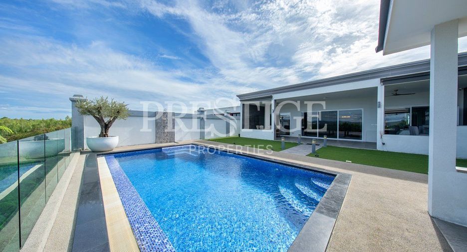 Haus zum Kauf mit 4 Zimmer in Bang Lamung, Chonburi