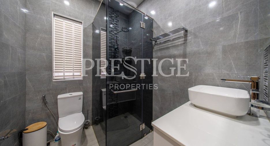Haus zum Kauf mit 4 Zimmer in Bang Lamung, Chonburi
