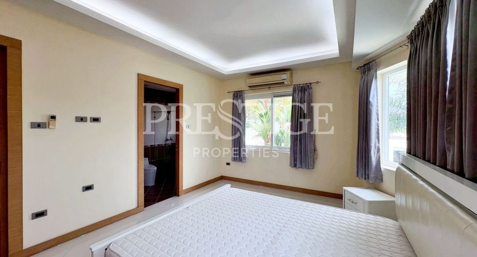 For rent 4 bedrooms house in Bang Lamung, Chonburi