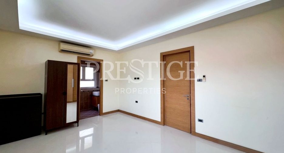 For rent 4 bedrooms house in Bang Lamung, Chonburi