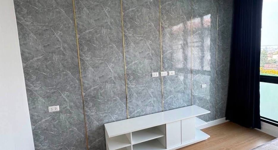 For rent 2 bedrooms condo in Bang Lamung, Chonburi