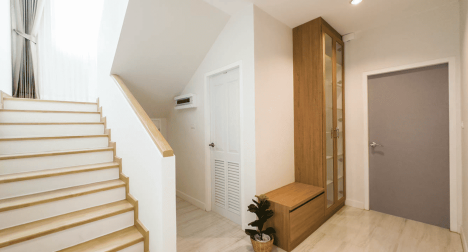 Casa en alquiler de 4 habitaciones en Mueang Chiang Mai, Chiang Mai