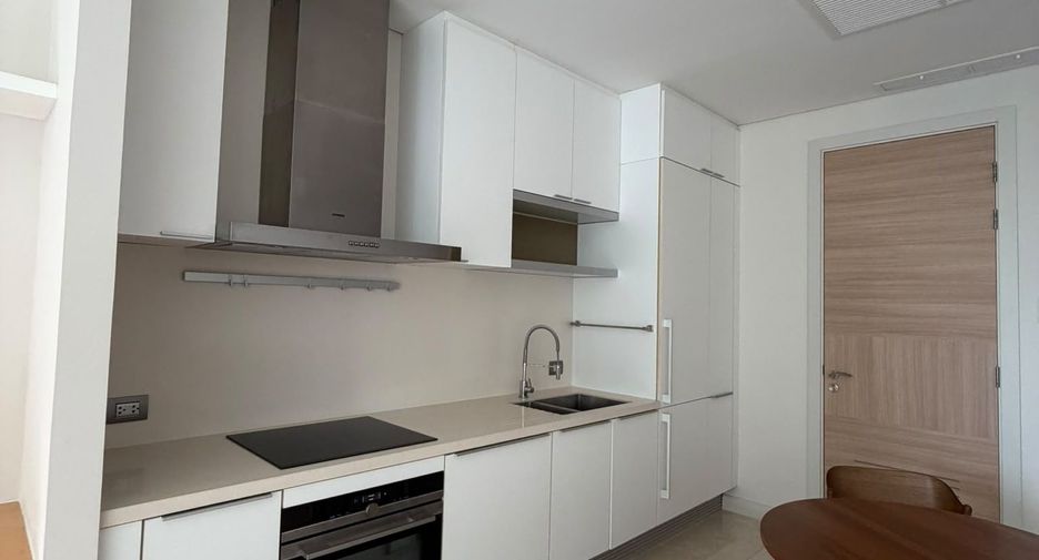Wohnung zur Miete mit 1 Zimmer in Pathum Wan, Bangkok