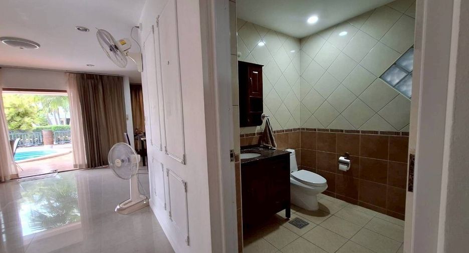 À louer 3 chambres villa à Cha Am, Phetchaburi