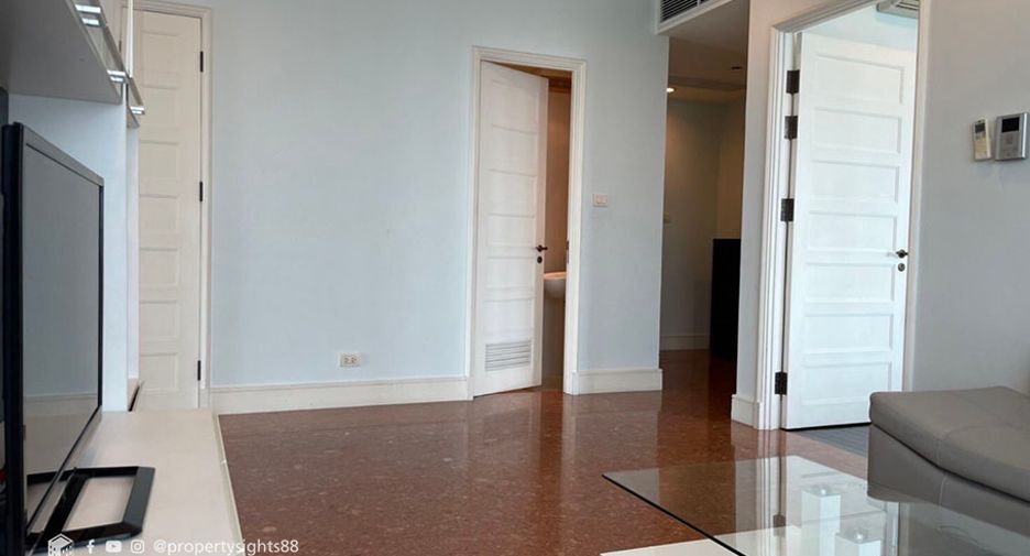 Wohnung zur Miete mit 3 Zimmer in Khlong Toei, Bangkok