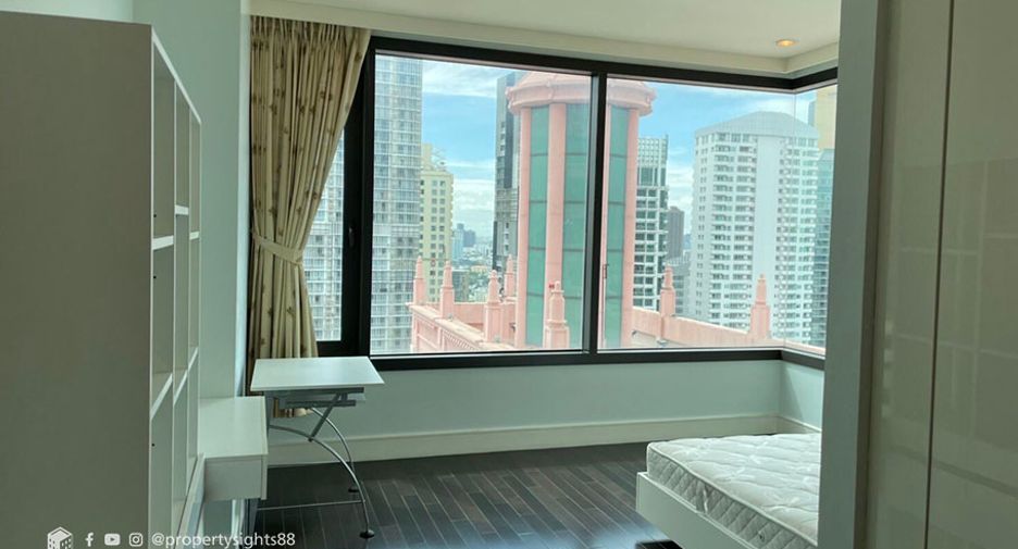 Wohnung zur Miete mit 3 Zimmer in Khlong Toei, Bangkok