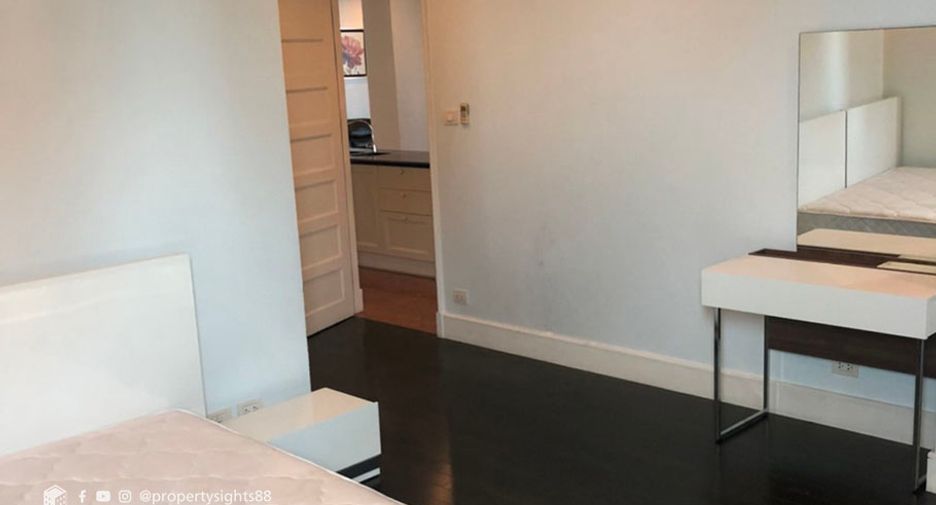 Wohnung zur Miete mit 3 Zimmer in Khlong Toei, Bangkok