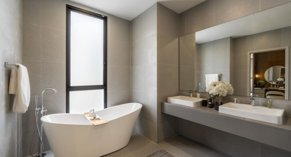 For sale 4 bedrooms house in Prawet, Bangkok