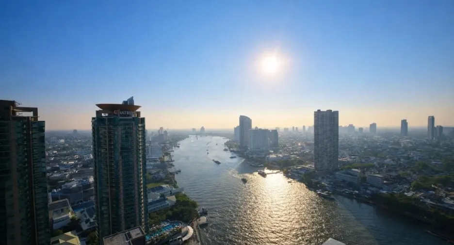 For rent 3 bedrooms condo in Bang Kho Laem, Bangkok