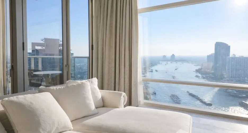 For rent 3 bedrooms condo in Bang Kho Laem, Bangkok