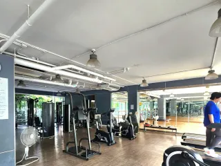 For rent studio condo in Huai Khwang, Bangkok