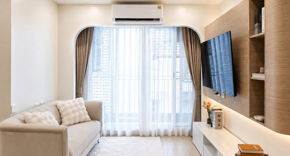 À vendre 2 chambres condo à Huai Khwang, Bangkok
