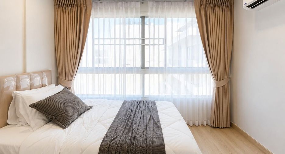 À vendre 2 chambres condo à Huai Khwang, Bangkok