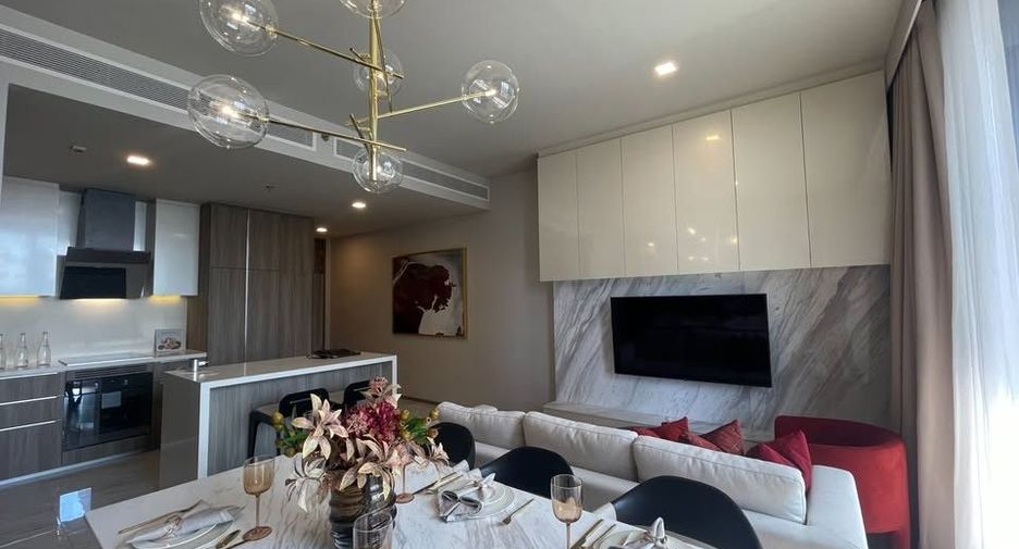 For rent 2 bedrooms condo in Khlong Toei, Bangkok