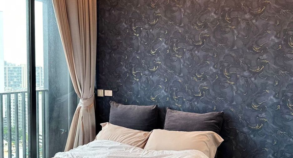 For rent 2 bedrooms condo in Ratchathewi, Bangkok