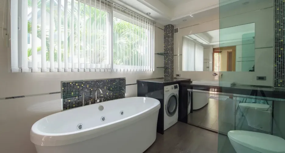 Casa en alquiler de 4 habitaciones en Bang Lamung, Chonburi