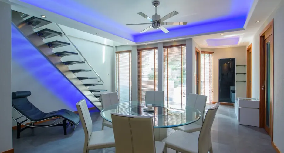Casa en alquiler de 4 habitaciones en Bang Lamung, Chonburi