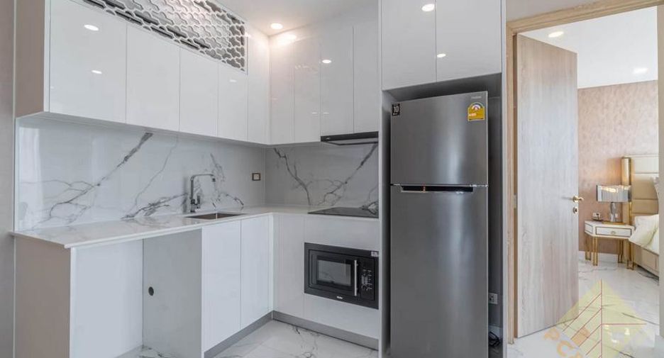 À louer et à vendre 3 chambres condo à Jomtien, Pattaya
