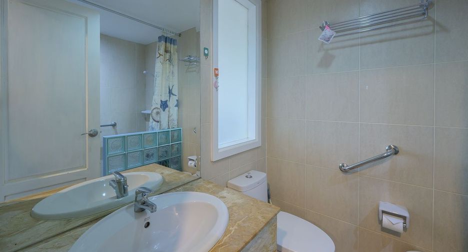 For rent 2 bedrooms condo in Bang Lamung, Chonburi