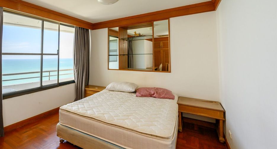 For rent 4 ベッドルーム condo in Bang Lamung, Chonburi