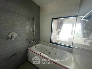 Condo en venta de 1 habitaciones en Si Racha, Chonburi