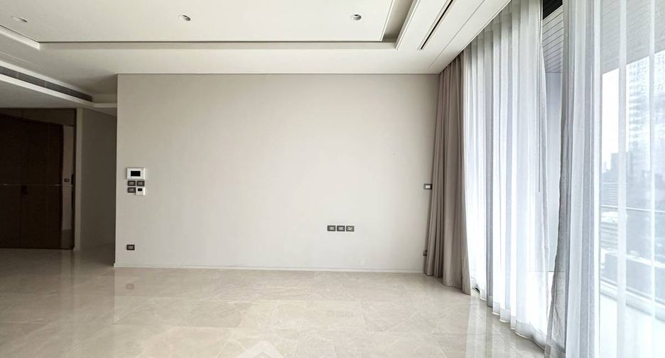 For sale 2 ベッドルーム condo in Pathum Wan, Bangkok